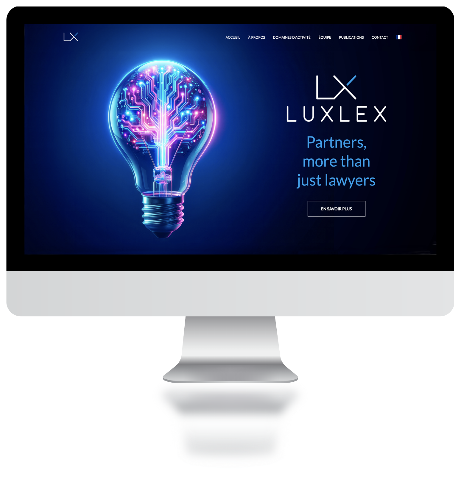 Le site internet réalisé par Plate ou Gazeuse pour LuxLex et mis en situation sur un iMac
